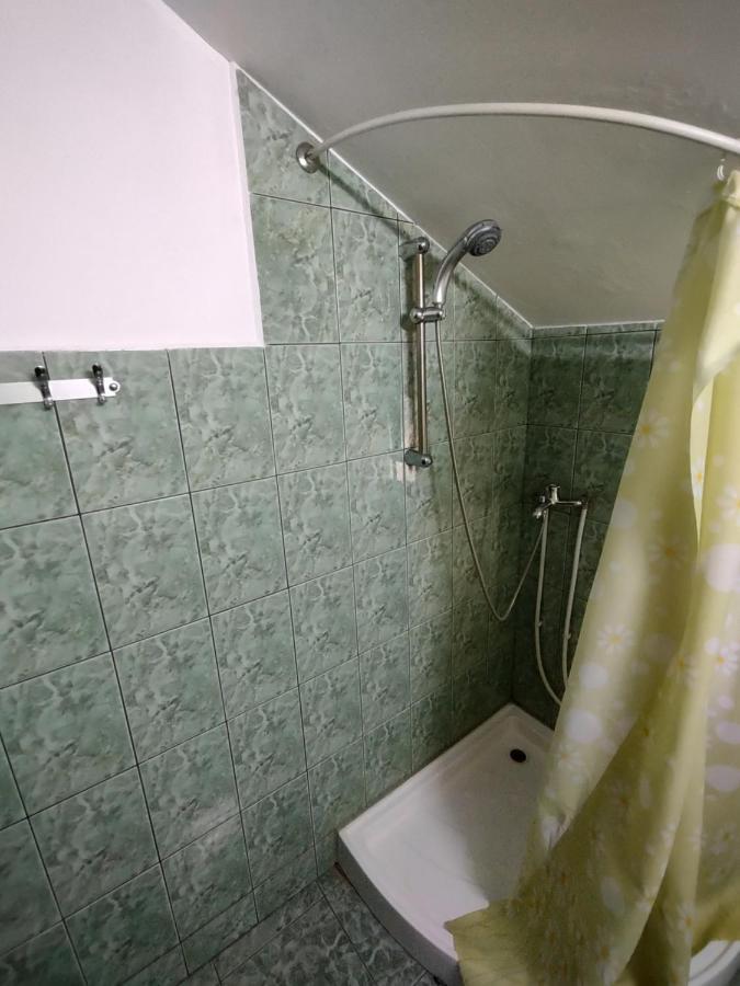 Pensiunea Ghita Vasile Vadu Izei Extérieur photo