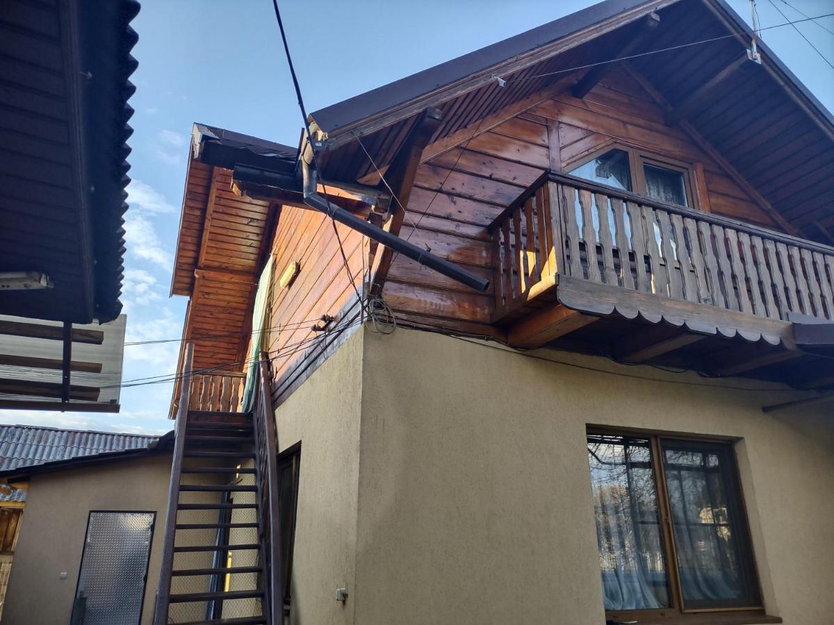 Pensiunea Ghita Vasile Vadu Izei Extérieur photo