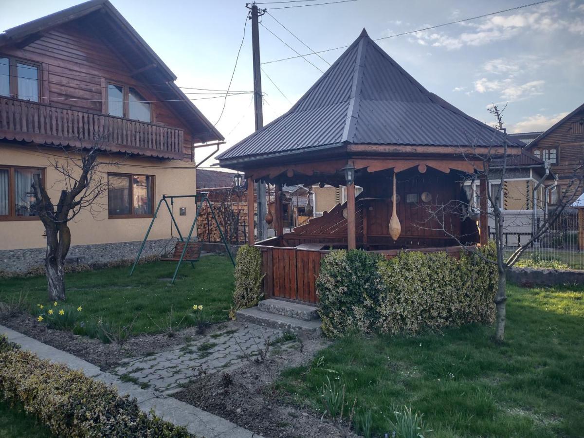 Pensiunea Ghita Vasile Vadu Izei Extérieur photo